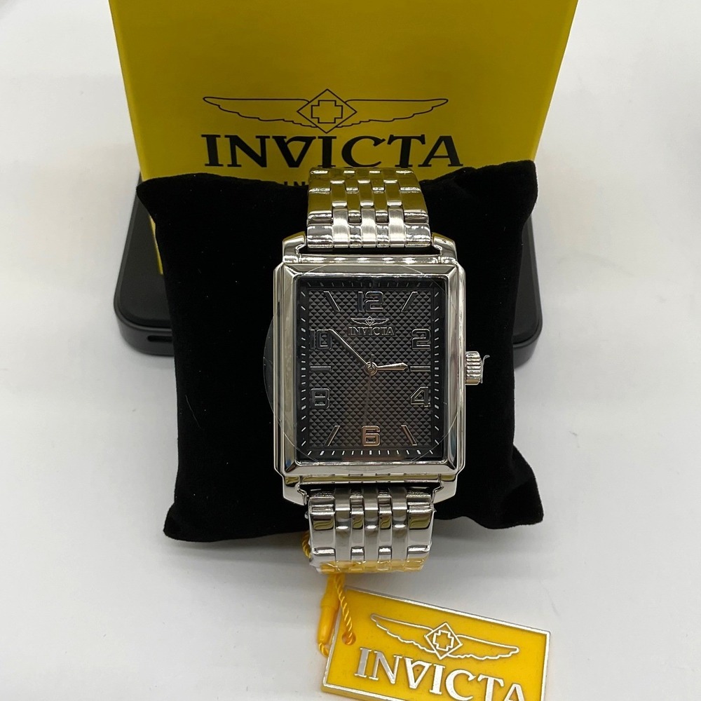 Invicta Vintage Mens Watch 40mm Silver Steel Rectangular Black Dial New 237529